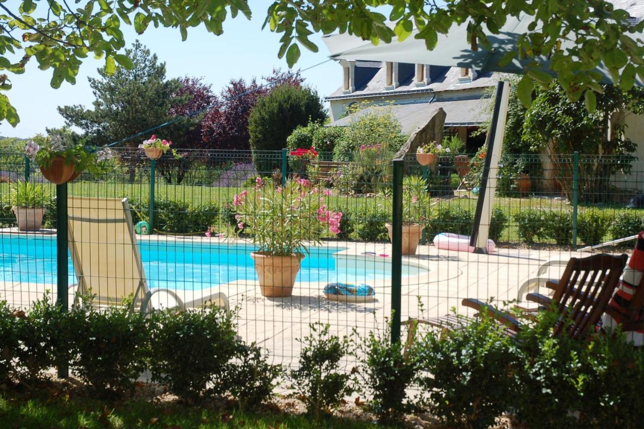 Le Logis Du Pressoir Self Catering Gites In Beautiful 18Th Century Estate In The Heart Of The Loire Valley With Heated Pool And Extensive Grounds. Les Bois-d'Anjou Екстериор снимка