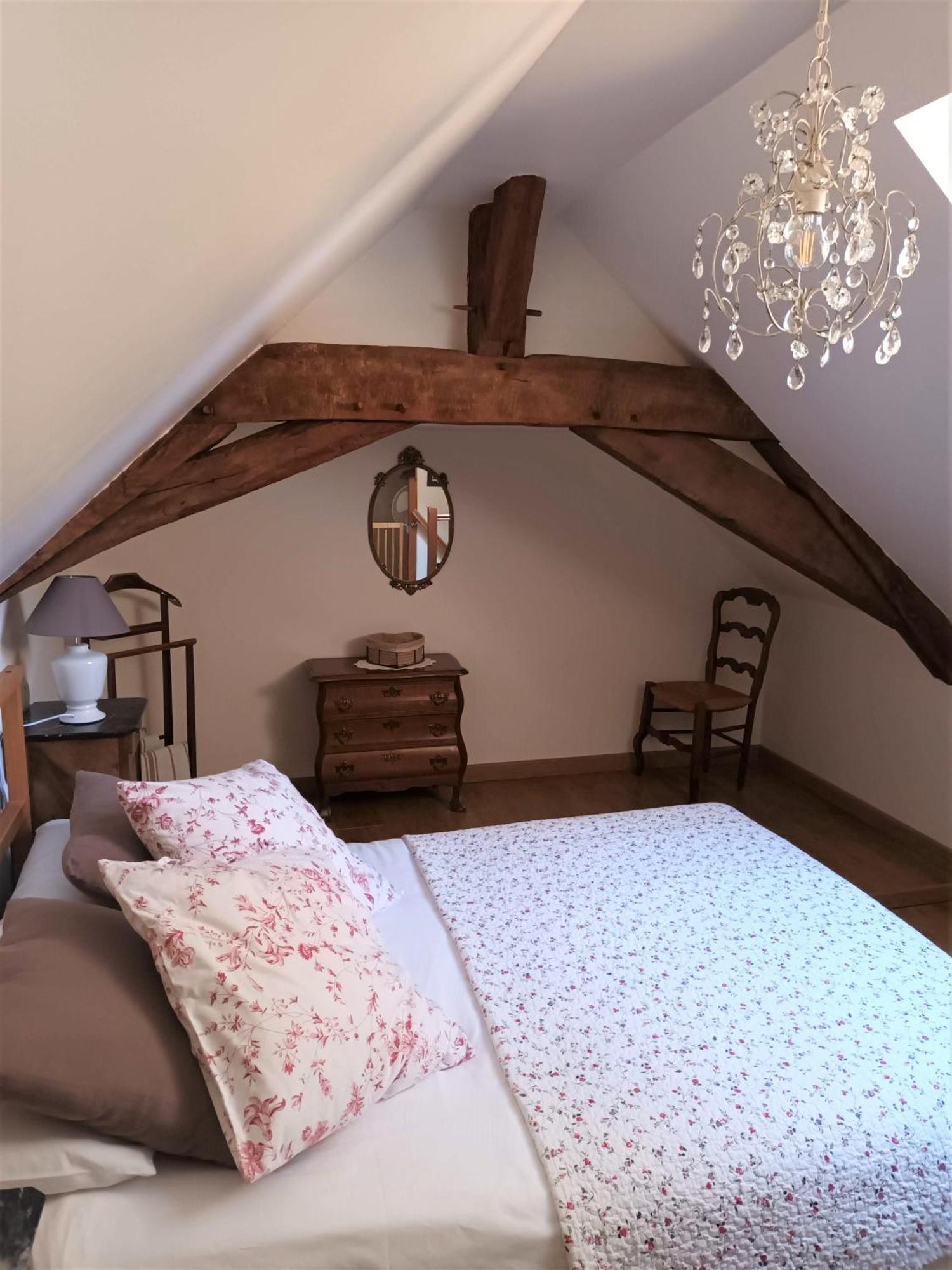 Le Logis Du Pressoir Self Catering Gites In Beautiful 18Th Century Estate In The Heart Of The Loire Valley With Heated Pool And Extensive Grounds. Les Bois-d'Anjou Стая снимка
